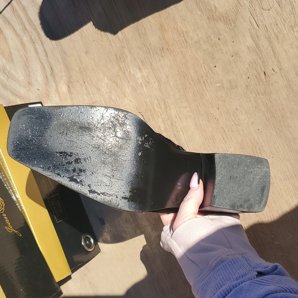 Like new! Naturalizer cowhide & leather mules - Picture 5 of 10